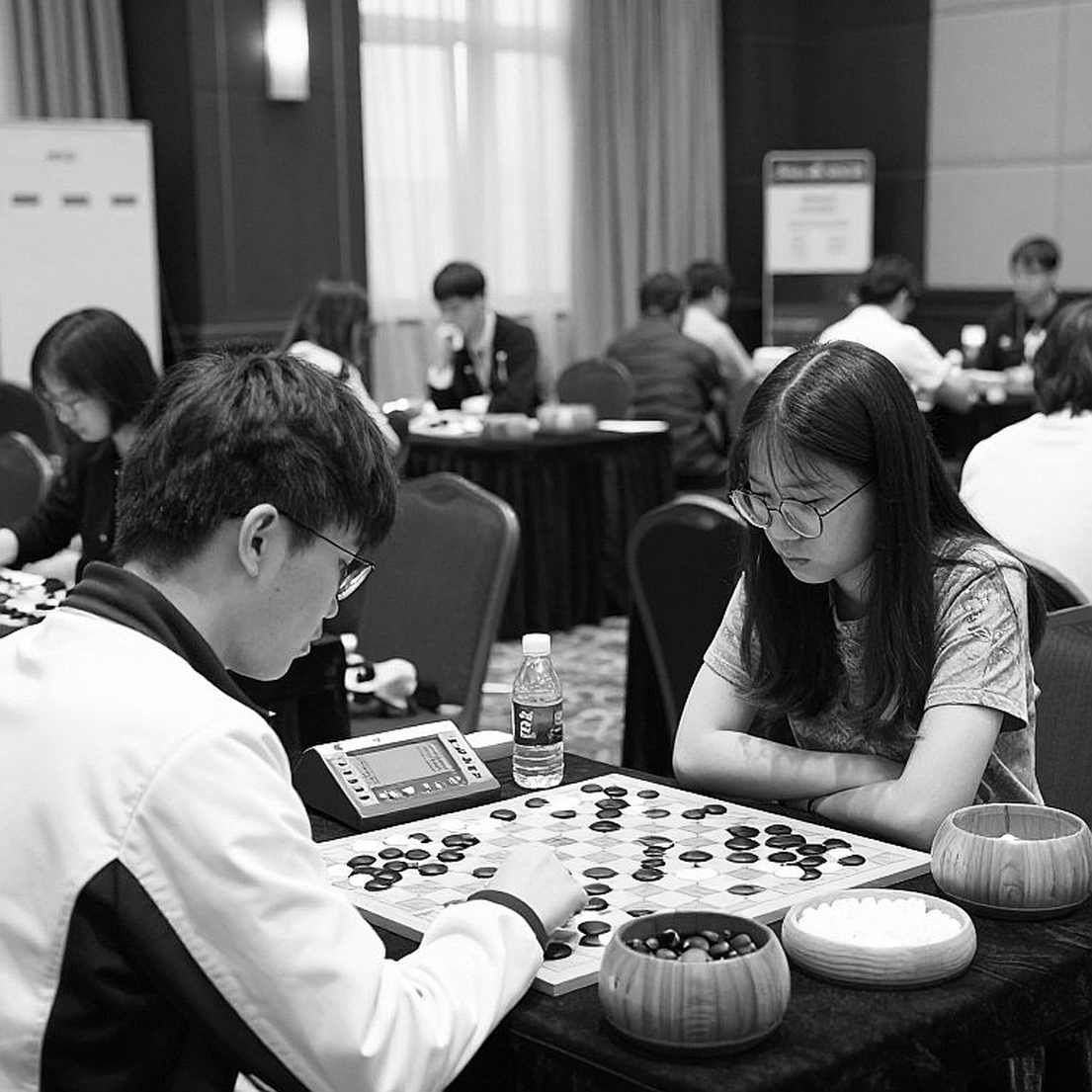 Samarkand trên tiêu đề, ChessBase trong thân bài: Khi tin cờ vua bị đóng gói thành quảng cáo