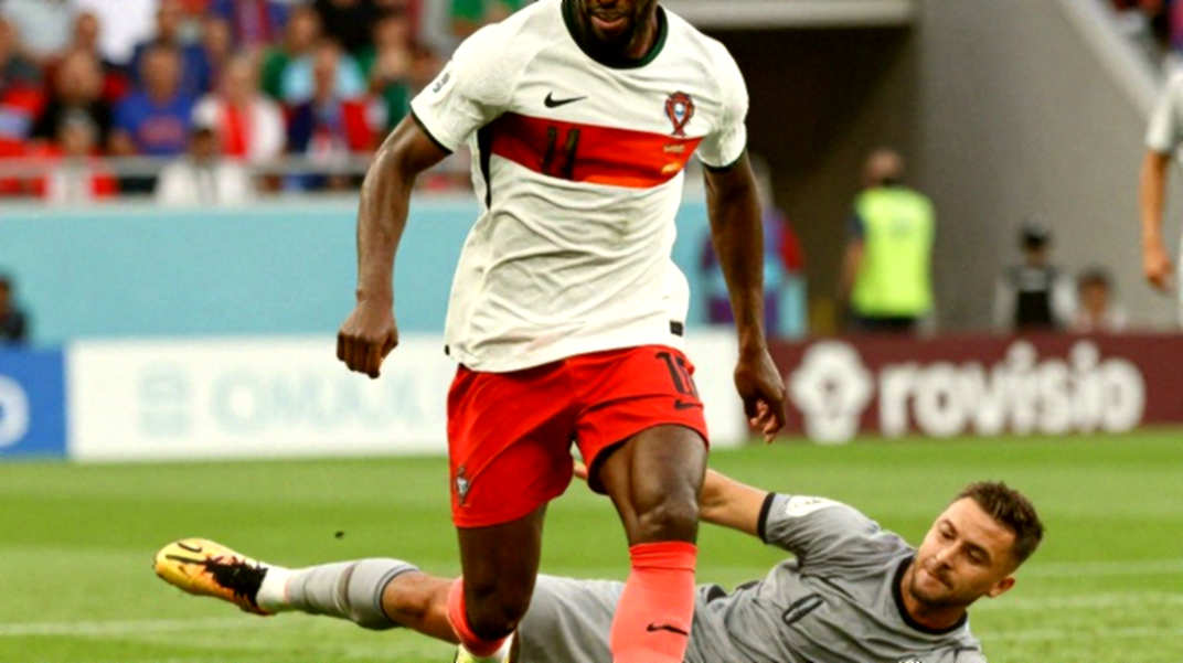 Miazga rời Cincinnati: thương vụ được giải quyết bằng sổ sách, không bằng sân cỏ Miazga rời Cincinnati: thương vụ được giải quyết bằng sổ sách, không bằng sân cỏ