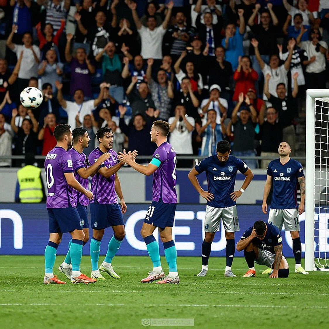 Iraola trở lại Bournemouth: Liverpool và bài toán đội hình ngôi sao trong hệ thống tập thể Iraola trở lại Bournemouth: Liverpool và bài toán đội hình ngôi sao trong hệ thống tập thể