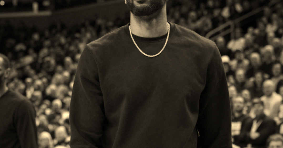 Lakers ký Rafael Castro bằng Exhibit 10: thương vụ không rủi ro và ba vết nứt dữ liệu trong bản tin chuyển nhượng